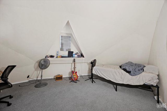 8812 Nipa Avenue, California City, CA 93505