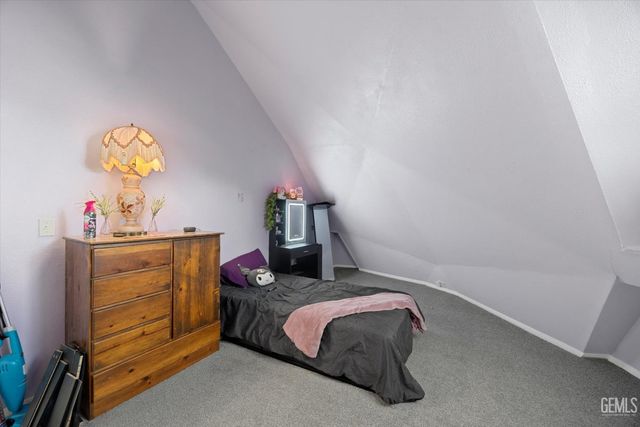 8812 Nipa Avenue, California City, CA 93505