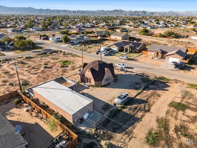 8812 Nipa Avenue, California City, CA 93505