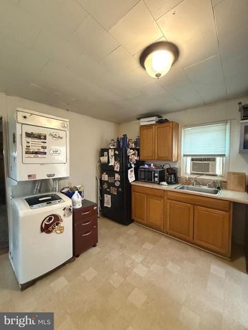 716 W KING ST, Martinsburg, WV 25401