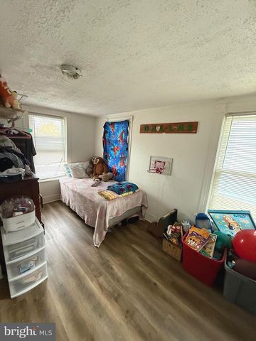 716 W KING ST, Martinsburg, WV 25401