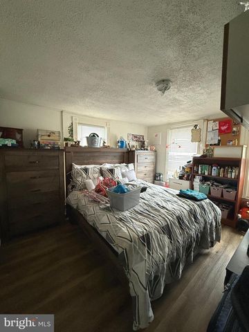 716 W KING ST, Martinsburg, WV 25401