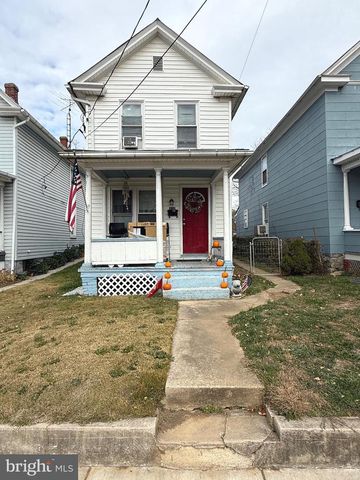 716 W KING ST, Martinsburg, WV 25401
