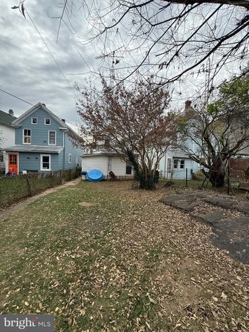 716 W KING ST, Martinsburg, WV 25401