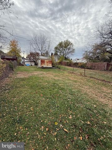 716 W KING ST, Martinsburg, WV 25401