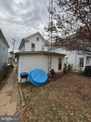 716 W KING ST, Martinsburg, WV 25401