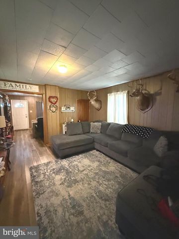 716 W KING ST, Martinsburg, WV 25401