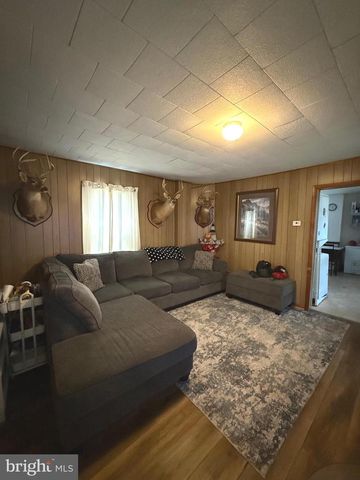 716 W KING ST, Martinsburg, WV 25401