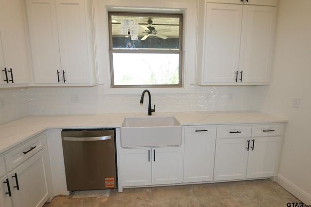 16503 Cooper Way, Tyler, TX 75703