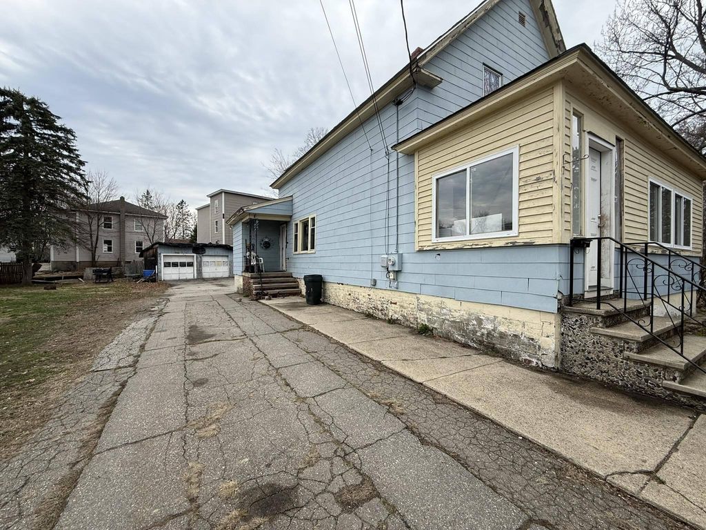 7 Bates Street, Sanford, ME 04073 — photo 2