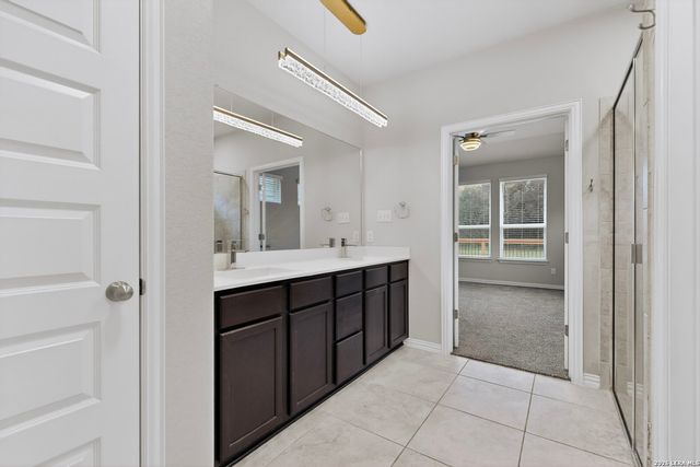 1239 Loma Ranch, New Braunfels, TX 78132
