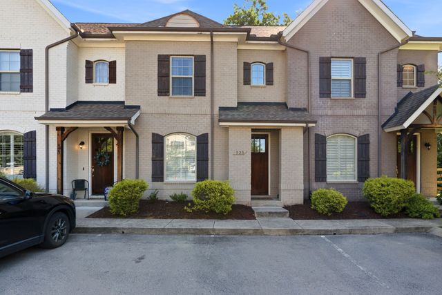 525 Harpeth Park Dr, Nashville, TN 37221