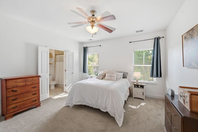 525 Harpeth Park Dr, Nashville, TN 37221