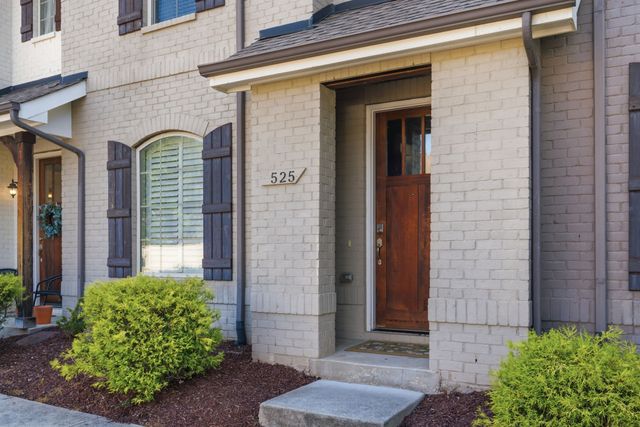 525 Harpeth Park Dr, Nashville, TN 37221