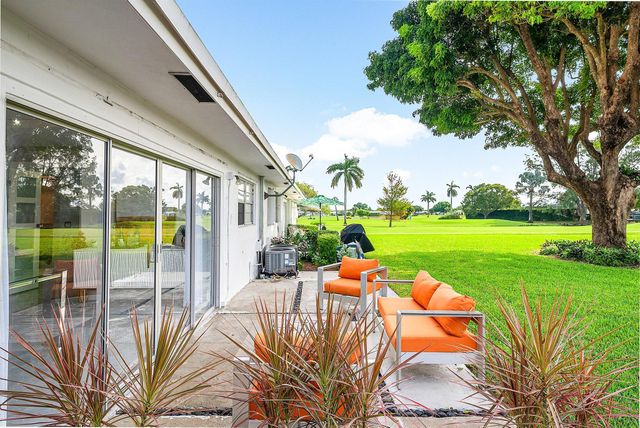 300 SW Golfview Terrace 142, Boynton Beach, FL 33426