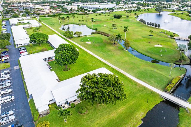 300 SW Golfview Terrace 142, Boynton Beach, FL 33426