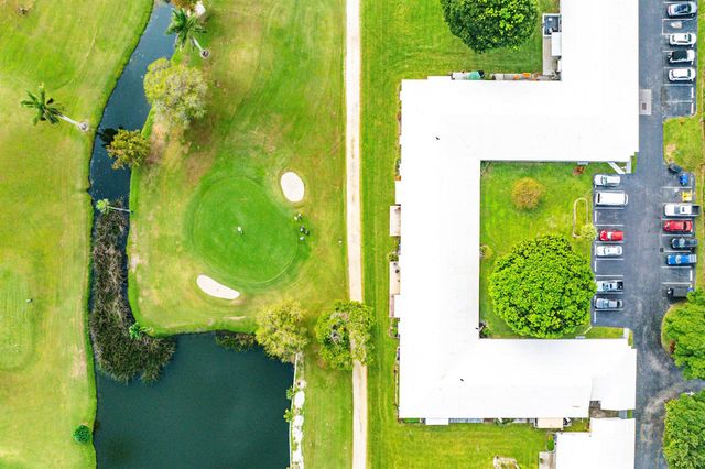 300 SW Golfview Terrace 142, Boynton Beach, FL 33426