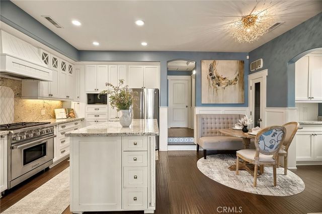 713 Larkspur Avenue, Corona Del Mar, CA 92625