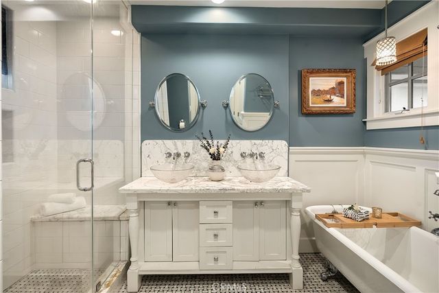 713 Larkspur Avenue, Corona Del Mar, CA 92625