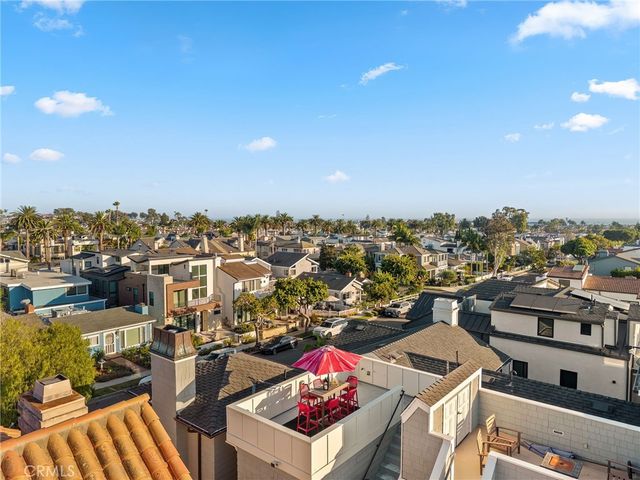 713 Larkspur Avenue, Corona Del Mar, CA 92625