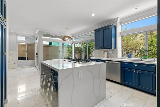 6807 E Pinnacle Pointe, Orange, CA 92869