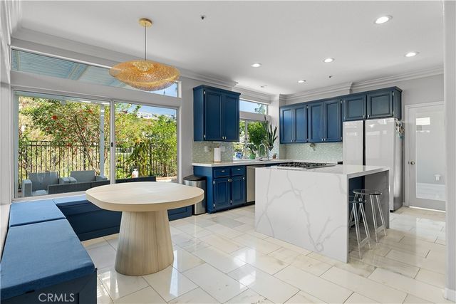 6807 E Pinnacle Pointe, Orange, CA 92869