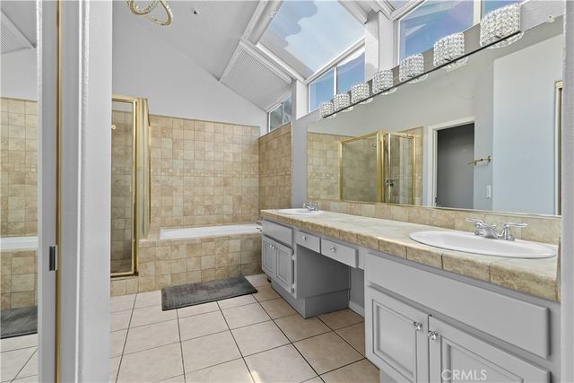 6807 E Pinnacle Pointe, Orange, CA 92869