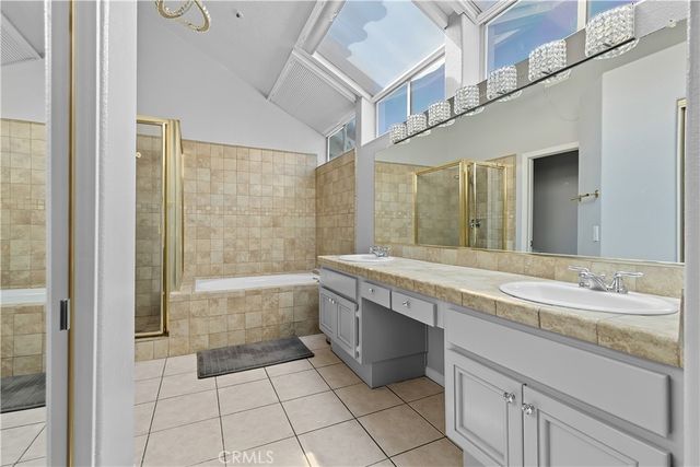 6807 E Pinnacle Pointe, Orange, CA 92869