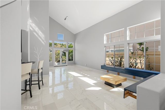 6807 E Pinnacle Pointe, Orange, CA 92869