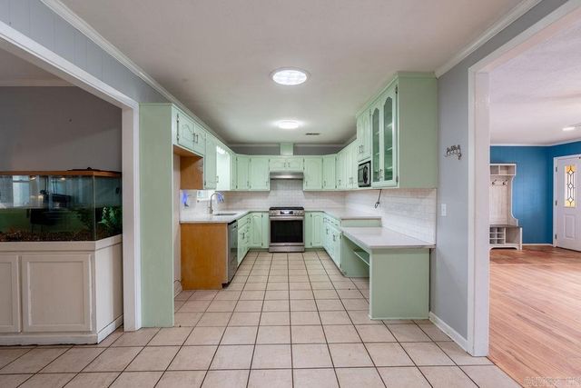 12 Beloit Drive, Heber Springs, AR 72543