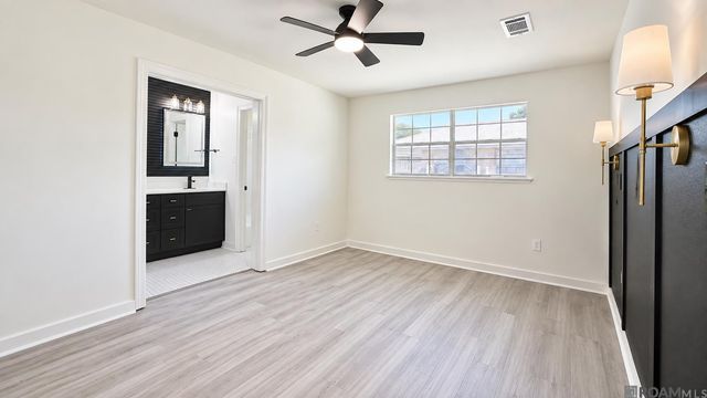3931 Hillmont Dr, Baton Rouge, LA 70814