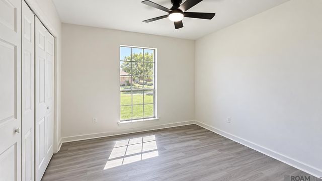 3931 Hillmont Dr, Baton Rouge, LA 70814