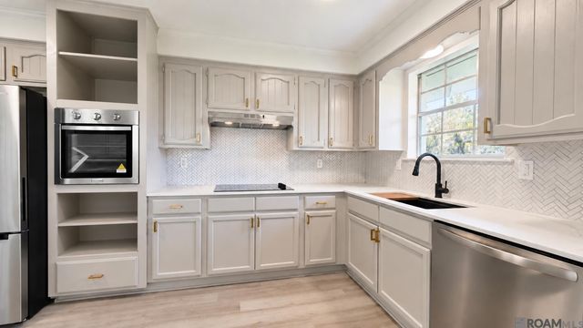 3931 Hillmont Dr, Baton Rouge, LA 70814