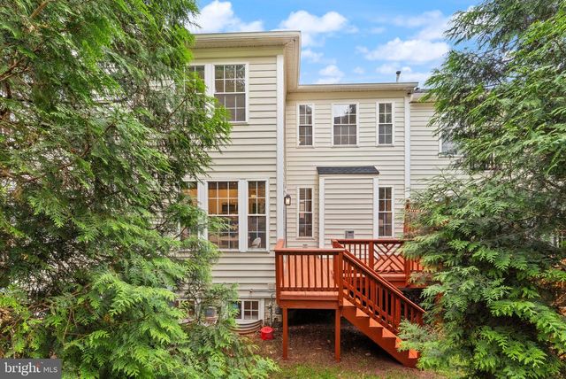 47779 SCOTSBOROUGH, Sterling, VA 20165