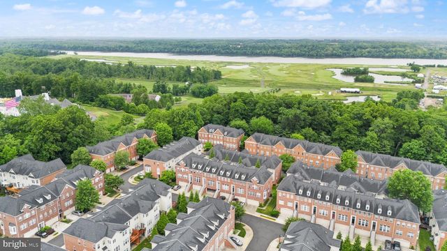 47779 SCOTSBOROUGH, Sterling, VA 20165