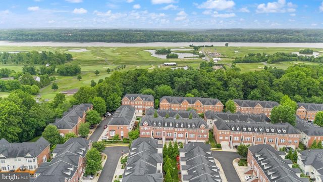 47779 SCOTSBOROUGH, Sterling, VA 20165