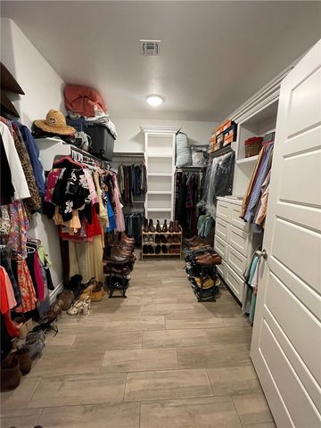 2125 Sera St, Corpus Christi, TX 78418