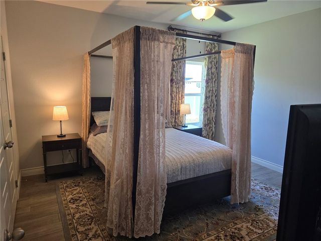 2125 Sera St, Corpus Christi, TX 78418