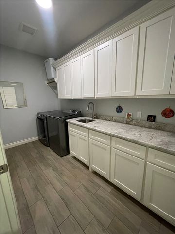 2125 Sera St, Corpus Christi, TX 78418
