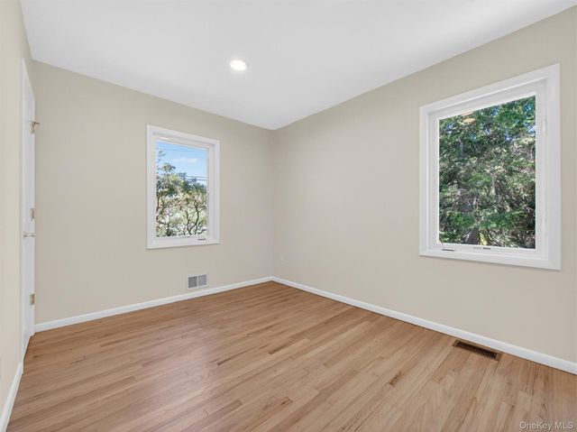 19 Buckingham Road, Nanuet, NY 10954