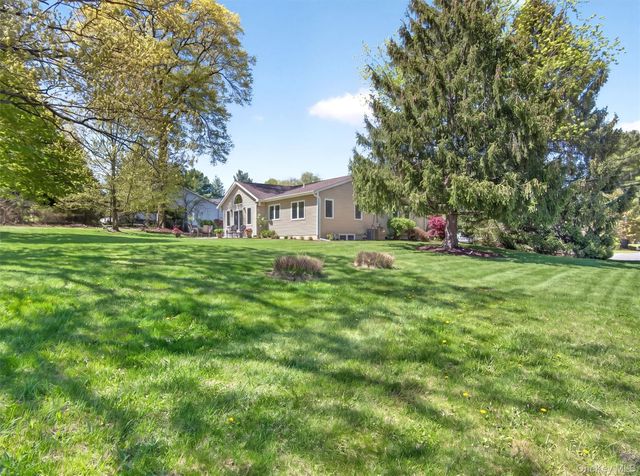 19 Buckingham Road, Nanuet, NY 10954