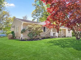 19 Buckingham Road, Nanuet, NY 10954