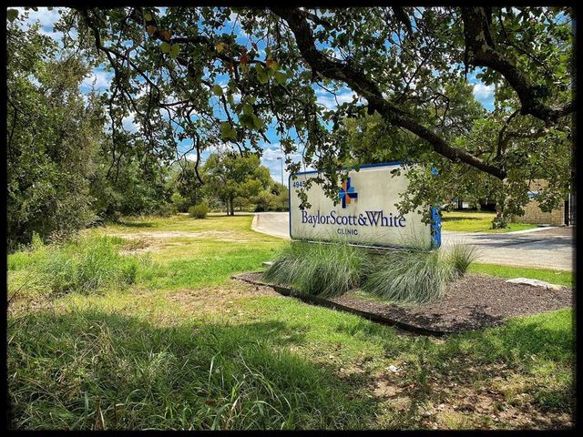 129 Dewberry DR, Georgetown, TX 78633