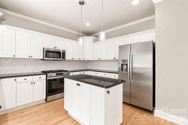 3011 Mckee Road, Charlotte, NC 28270