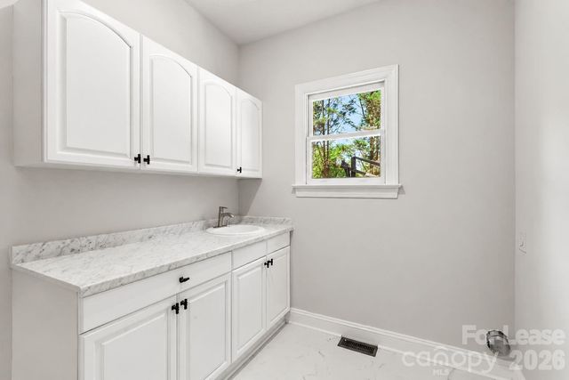 3011 Mckee Road, Charlotte, NC 28270