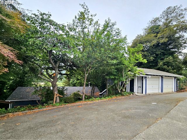 97790 S BANK CHETCO RIVER Rd, Brookings, OR 97415