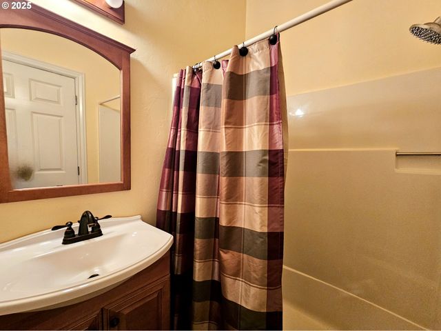 97790 S BANK CHETCO RIVER Rd, Brookings, OR 97415