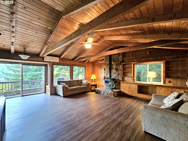97790 S BANK CHETCO RIVER Rd, Brookings, OR 97415