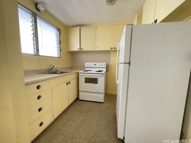 1723 Kahai Street 1, Honolulu, HI 96819
