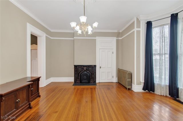 459 E High Avenue, New Philadelphia, OH 44663